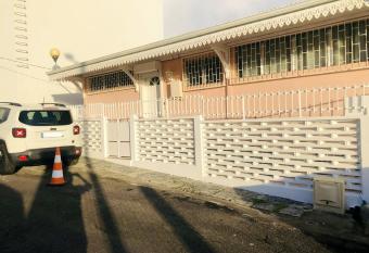 Appartement de 2 chambres avec balcon amenage et wifi a Fort de France a 6 km de la plage has Balcony rooms