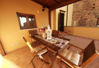 Terrazza sul Tramonto del Silenzio has Balcony rooms