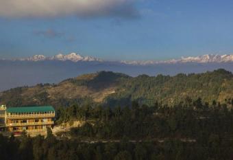 The Royals Apricot Garden has Balcony rooms