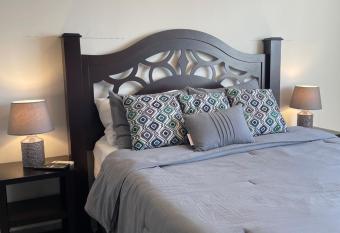 Apartamento en Ecovivienda Fase 2 Tegucigalpa allows 18 year olds to book a room