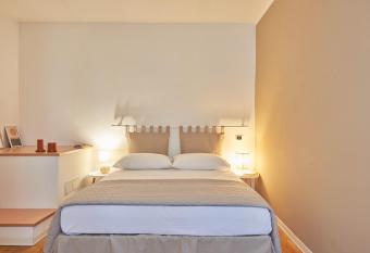 Residenza Jasmine allows 18 year olds to book a room