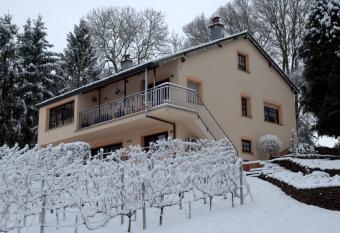 CasaVitis Erholung am Weinberg allows 18 year olds to book a room