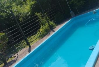 Campestre Chalet con piscina has Balcony rooms