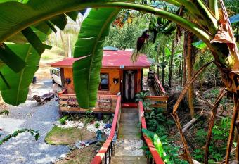 (null) has Balcony rooms