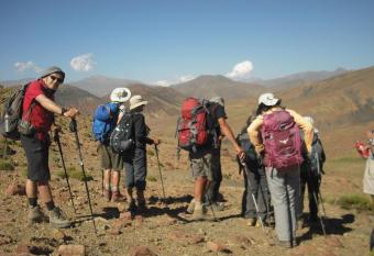 Chez Mohamed benour has Smoking rooms