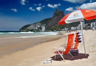 Mar Ipanema Hotel allows 18 year olds to book a room