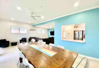 Nelson Bay home on the beach!! has Balcony rooms