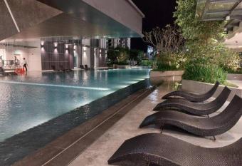 Lavile 3BR Suite Amazing KL view has Balcony rooms