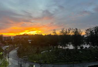 Laguna SkyPark 2715                                    7          2                2        25                                                                    500                has Balcony rooms