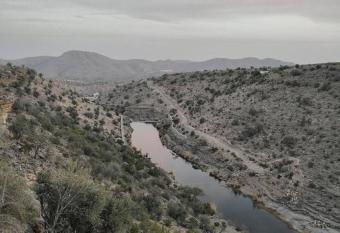 Al Hana House and Apartments has Balcony rooms