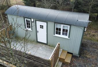 Blair snug hut has Balcony rooms