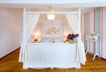 Ackerburgerhof Ballstrase 18 has Balcony rooms