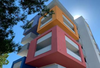 Zeus allows 18 year olds to book a room