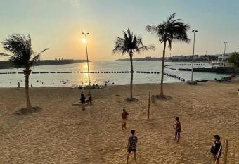 Sun Flower Chalet                            has rooms with a private hot tub