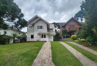 Casa Quinta da Serra has Balcony rooms