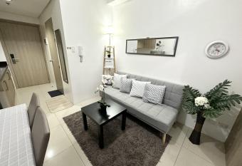 Spacious Condo in Pasay City has Balcony rooms