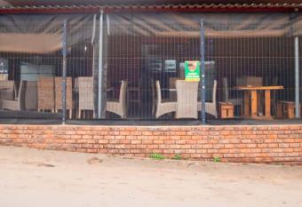 20% Reduced rates for leisure and business stay has rooms with a private hot tub