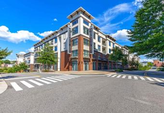 Cozy and Bright Apartments at Marble Alley Lofts in Downtown Knoxville allows 18 year olds to book a room