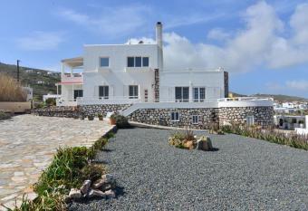 Like Home Azolimnos has Balcony rooms