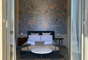 Pillbox 34 allows 18 year olds to book a room