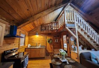10. swan creek cabin has Balcony rooms