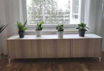 Top floor flat with sauna/balcony/free parking has Balcony rooms