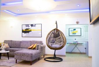 Lovely 2 bedroom shortlet flat at Chevron, Lekki ,Lagos allows 18 year olds to book a room