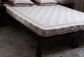 Silver Chimes has Smoking/Balcony rooms