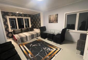 Ledig rom,hus,hostel til utleie 7 km fra Oslo has Balcony rooms