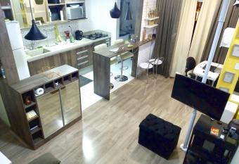 Apartamento completo pr  ximo aeroporto e rodovi  ria de POA allows 18 year olds to book a room