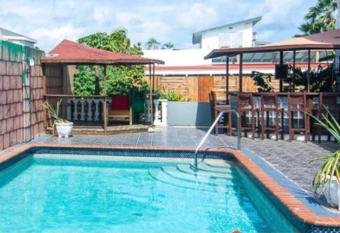 Palmera Salina Guest House has Balcony rooms