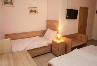 Lovely Home Rooms & Apartments allows 18 year olds to book a room