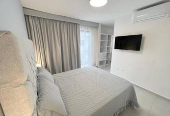 (null) has Balcony rooms