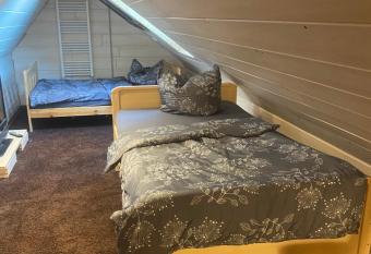 Schlosscafe Lounge allows 18 year olds to book a room