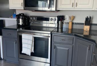 The Aggie Refuge has Balcony rooms