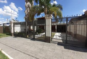 Hospedate en nuestro hogar y disfruta unas lindas vacaciones en Termas de Rio Hondo allows 18 year olds to book a room