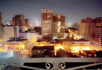 Vugar - Baku apartment has rooms with a private hot tub