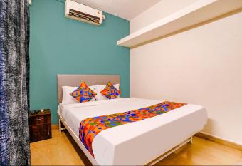 OYO Flagship 81030 Glh Stays allows 18 year olds to book a room