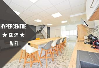 WelcomeAgen * Suite Paris * Wifi * Hypercentre has Balcony rooms