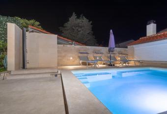 Studio PUNAT LIVING with common pool has Balcony rooms