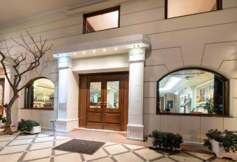 Vergina Hotel has Balcony rooms