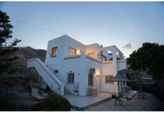 Apartment Kallithea has Balcony rooms