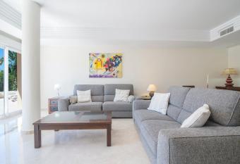 Halo - San Roque Golf Club 3 bedroom apartment allows 18 year olds to book a room