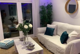 Apartamento Playa Denbossa has Balcony rooms