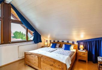 Burgblick has Balcony rooms