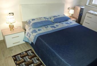 Casa Vacanze Copanello has Smoking rooms