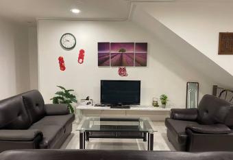 Lovely 4-rooms apartment in the heart of Kuching allows 18 year olds to book a room