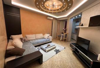 Aris Home has rooms with a private hot tub