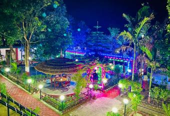 Chitwan Wildlife Resort has Balcony rooms