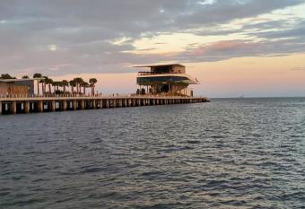 (null) has Balcony rooms